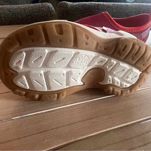 NWOT Keens baby sandals size 5 - Picture 5 of 5